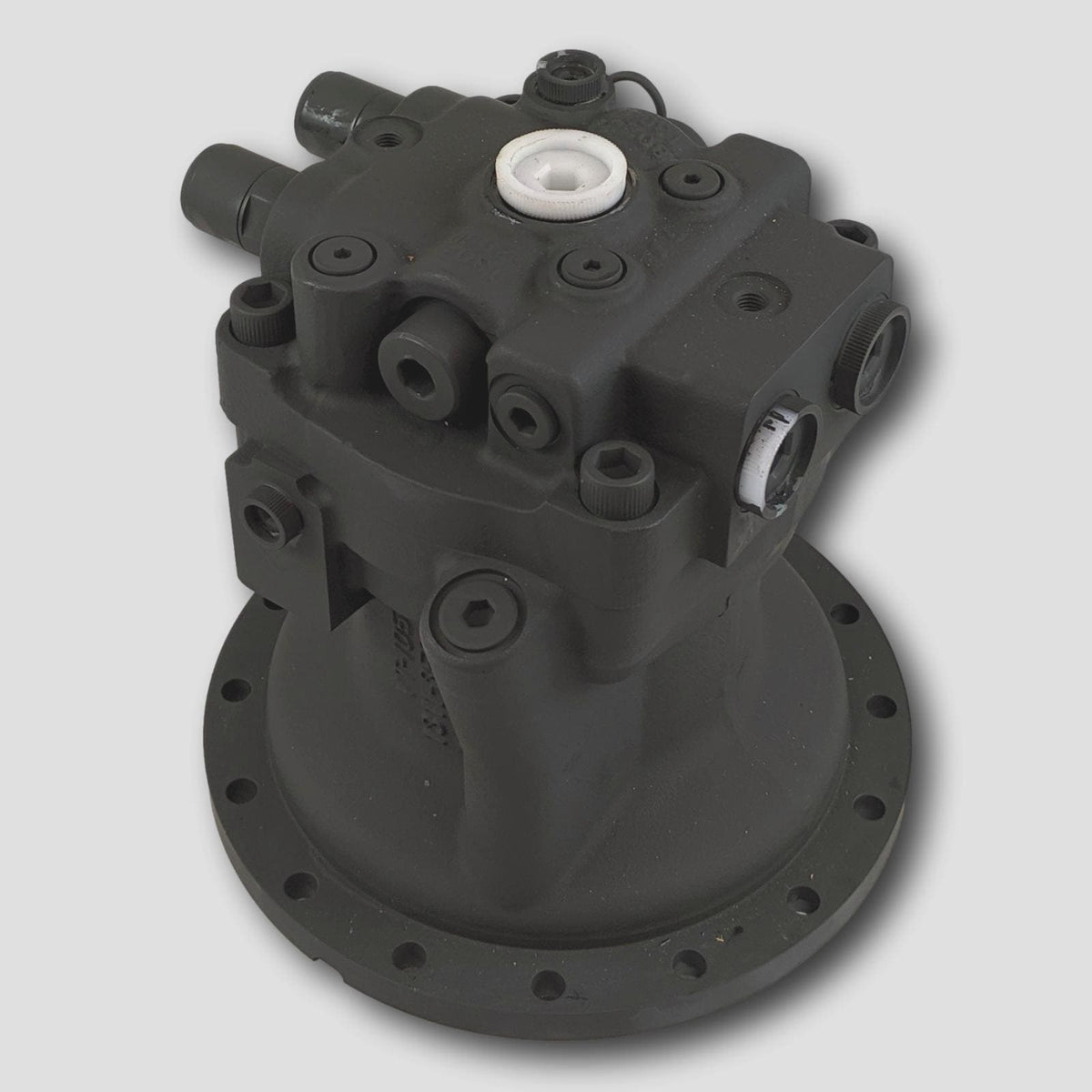 Case CX210B Swing Motor MPN LJ014440